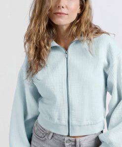 Newknow.shope6b32a8873 4